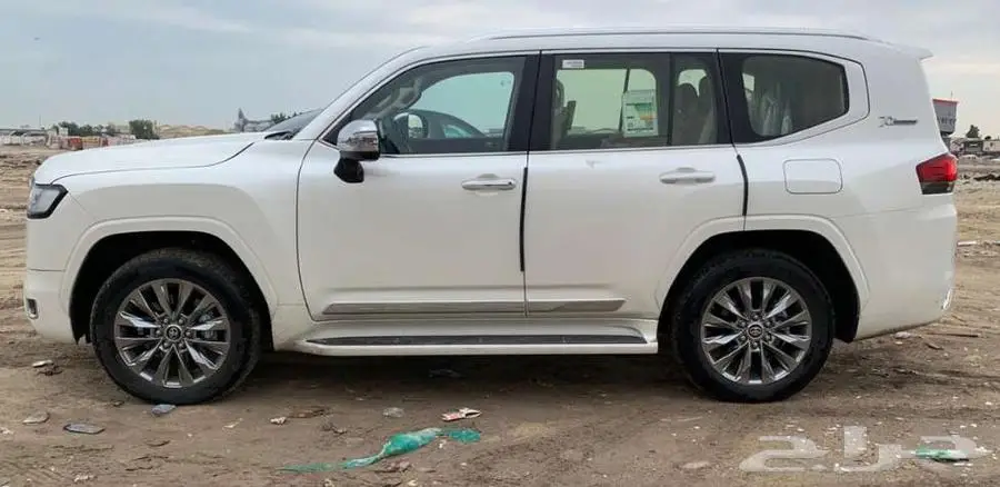 تويوتا لاند كروزر VX 2022 Toyota Land Cruiser فول كامل 9