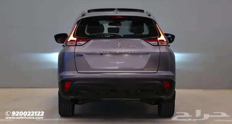 ميتسوبيشي اكليبس كروس GLS-HL 2025 تصميم رياضي عصري 6