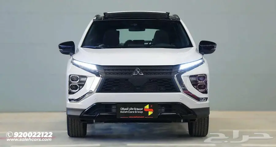 ميتسوبيشي اكليبس كروس GLS-HL 2025 تصميم رياضي عصري 0