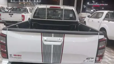 ايسوزو ديماكس 2025 جي تي فل كامل عرض خاص 138900 ريال 3