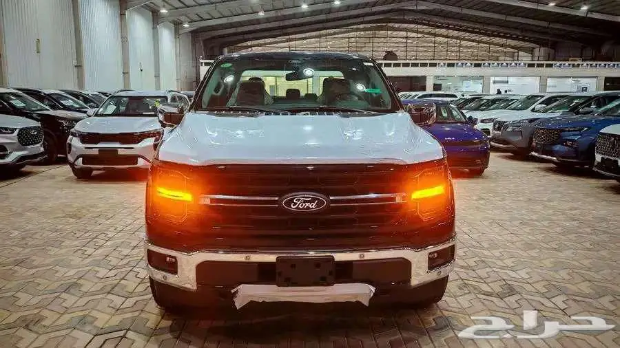 متوفر فوردF150 XLT v6 موديل 2024 لون أسود 2