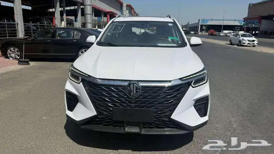 ام جي RX 5 نص فل 2023 بانوراما 0