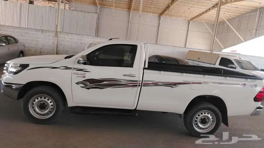هايلوكس 2023 دبل ديزل اتوماتيك عماره 2800 عداد 86 الف وكاله 1