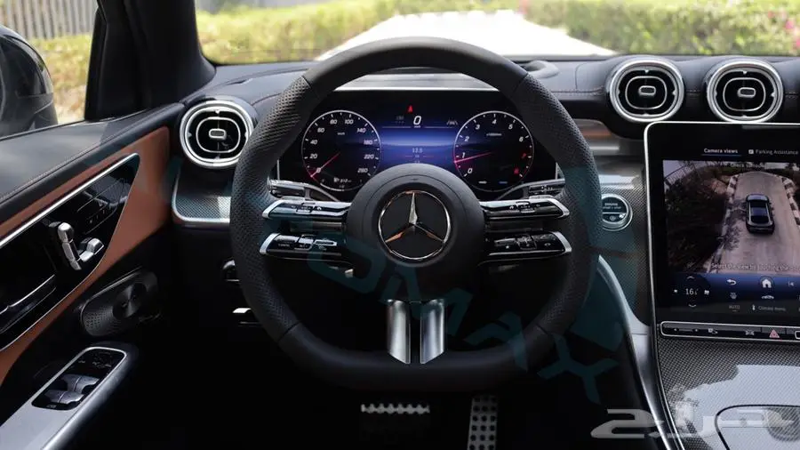 2025 Mercedes-Benz GLC200 COUPE 4MATIC GCC 9