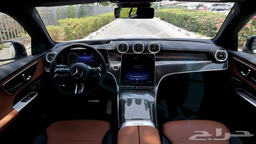 2025 Mercedes-Benz GLC200 COUPE 4MATIC GCC 8