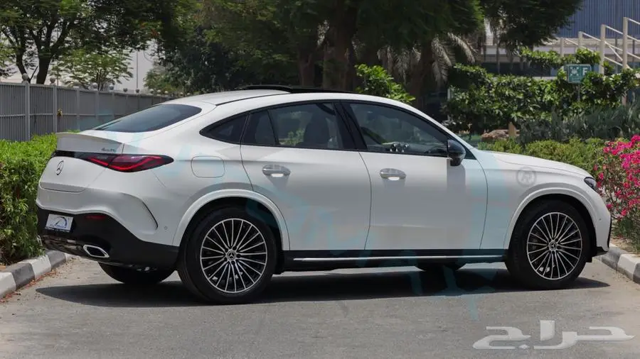 2025 Mercedes-Benz GLC200 COUPE 4MATIC GCC 6