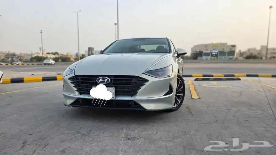 هيونداي سوناتا 2022 نص فل للبيع 2