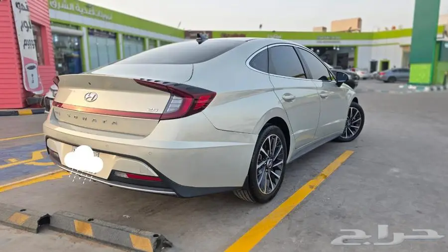 هيونداي سوناتا 2022 نص فل للبيع 4