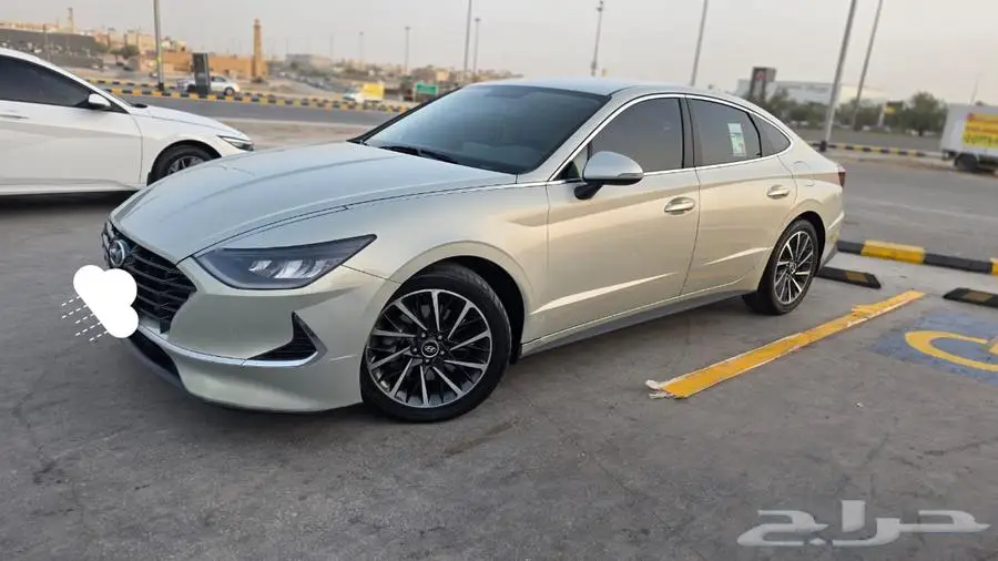 هيونداي سوناتا 2022 نص فل للبيع 1