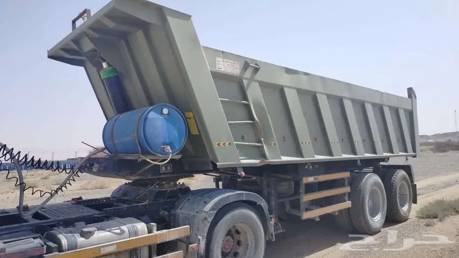 صندوق قلاب للبيع مقاس 20 نظيف جدا  شبه جديد 5