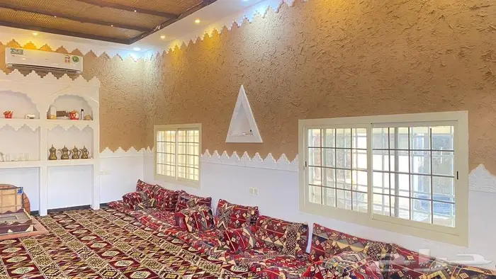 للبيع مزرعه زاويه وفخمه في القاعد شغل فاخر من الاخر 6