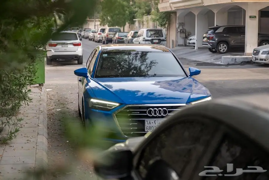 أودي A8L TFS quattro 10