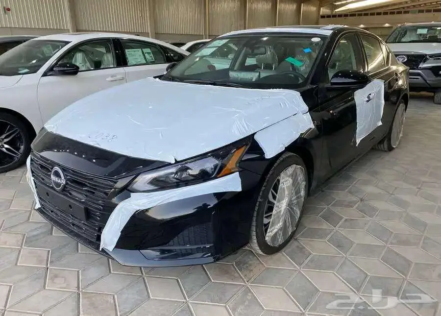 نيسان التيما 2.5 ستاندر 2025 5