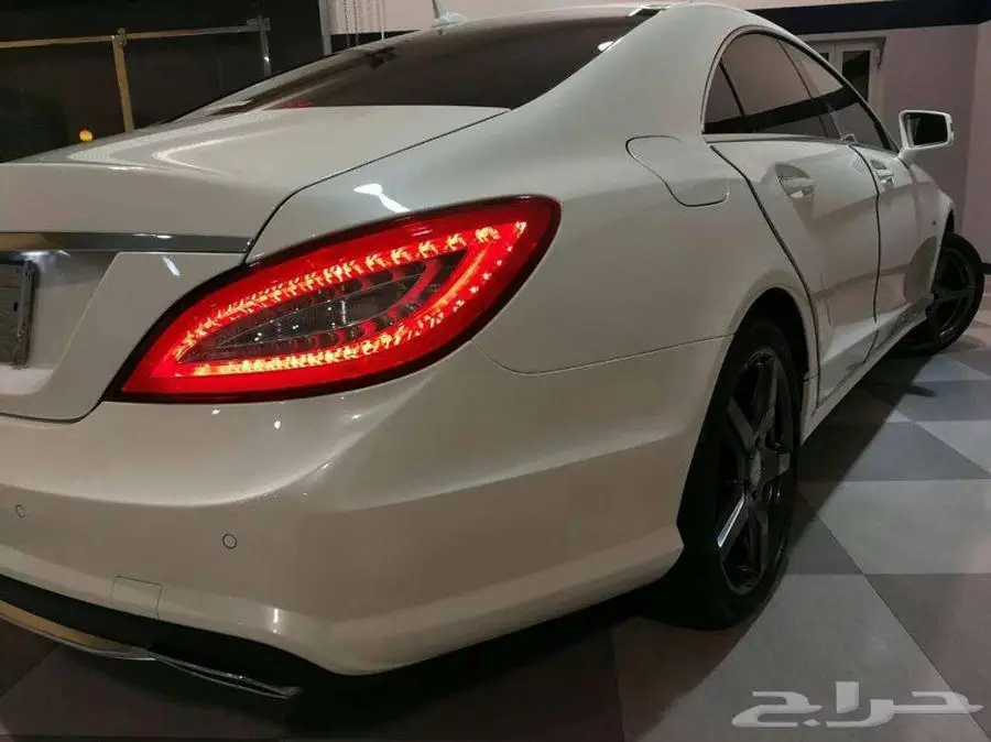 Mercedes CLS 350 AMG KIT كالجديد اعلى المواصفات 7