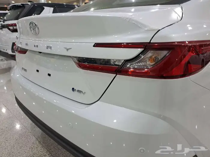 تويوتا كامري E بلس هايبرد 2025- الاقل سعرا بالمملكه 10