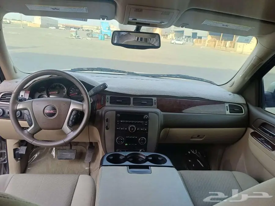 جي ام سي يوكن 2014 ممشي 250 الف دبل 20