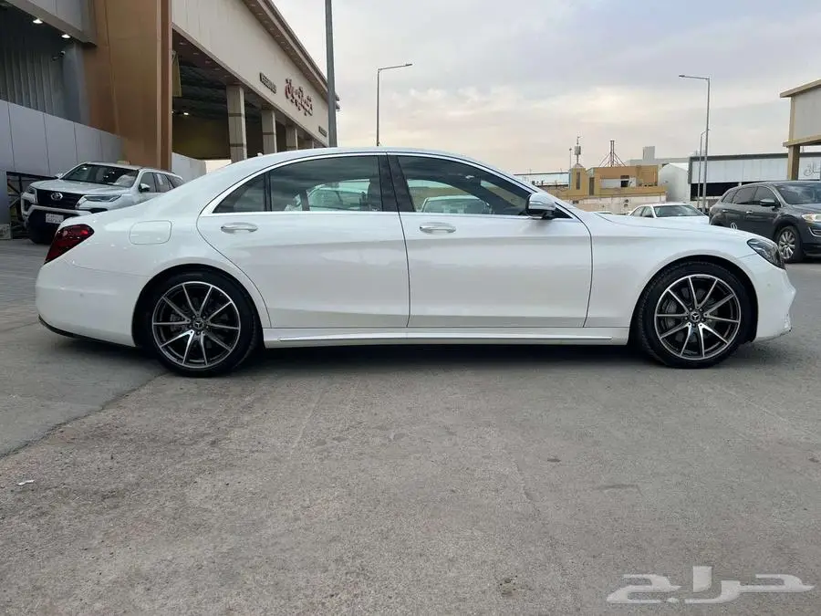 مرسيدس S450 موديل 2020 - معرض خلف للسيارات 4