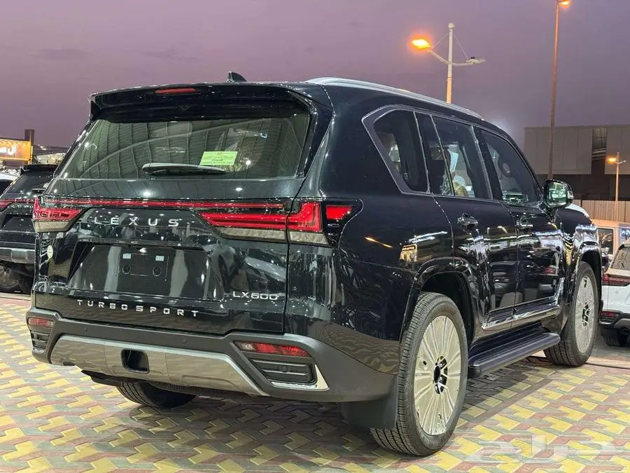جيب لكزس 2025 LX600 BB بريمي يتوفر جميع الالوان 5