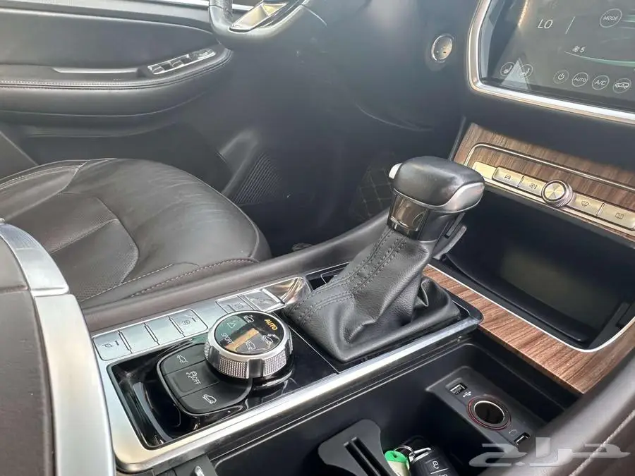 ام جي RX8 2020 24