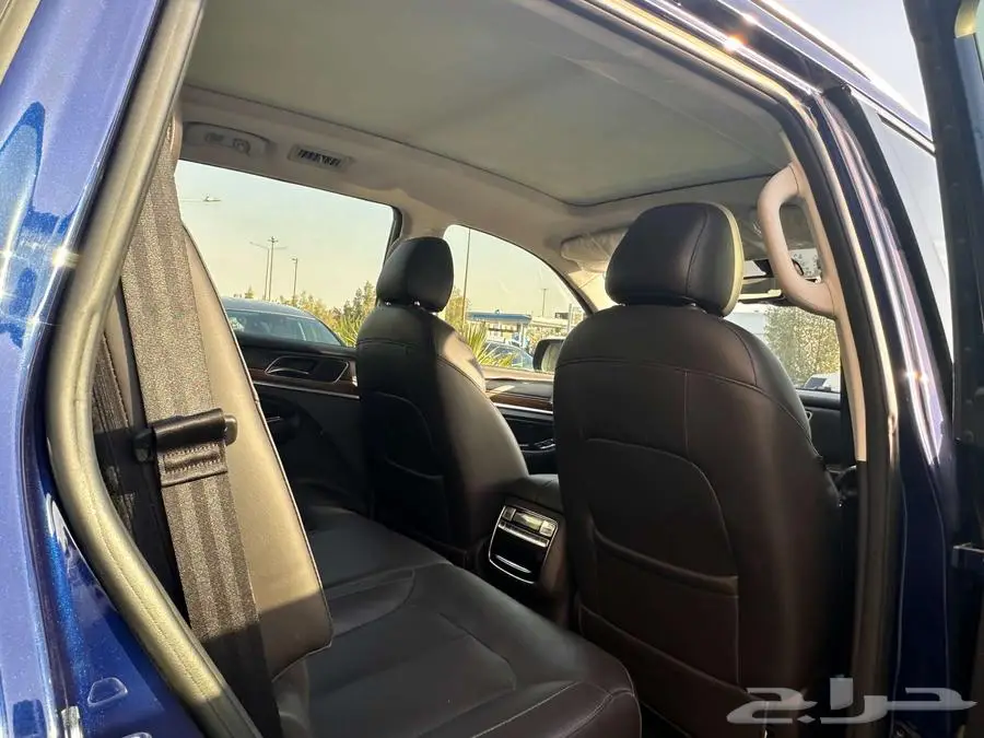 ام جي RX8 2020 21