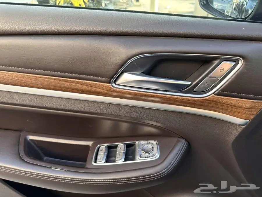 ام جي RX8 2020 13