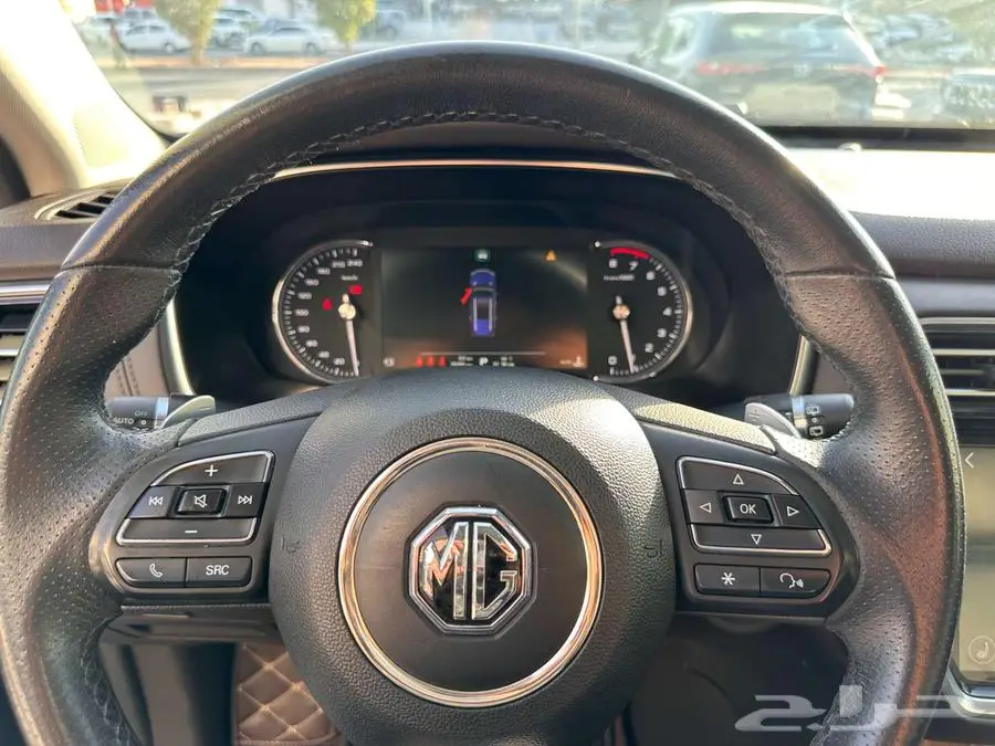 ام جي RX8 2020 31