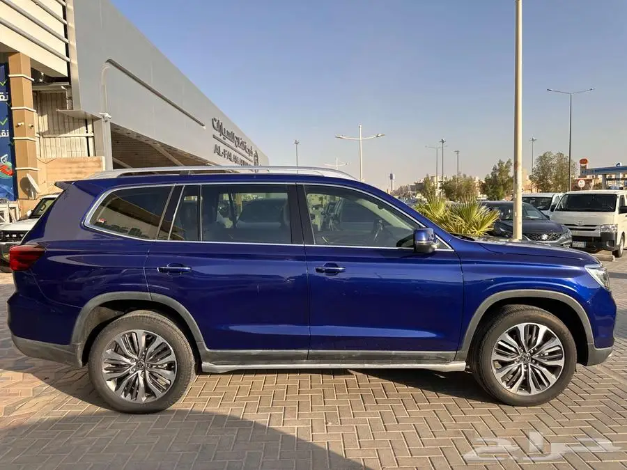 ام جي RX8 2020 3