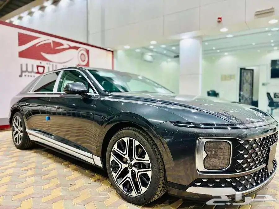 هيونداي ازيرا بريميوم 2025 بسعر 165400بالضريبة 6