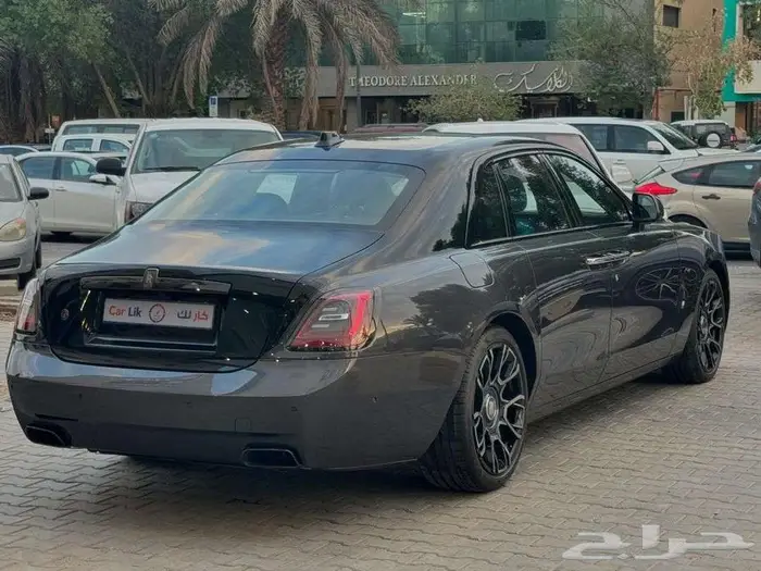 رولز رويس قوست بلاك بادج 2022 مستخدم 3