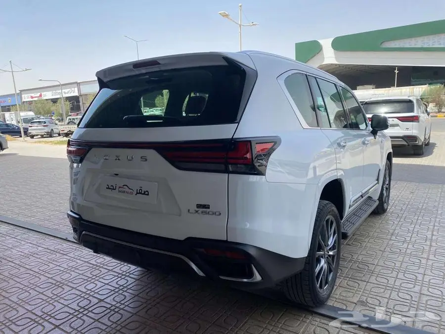 لكزس FSPORT LX600 2023سعودي 12