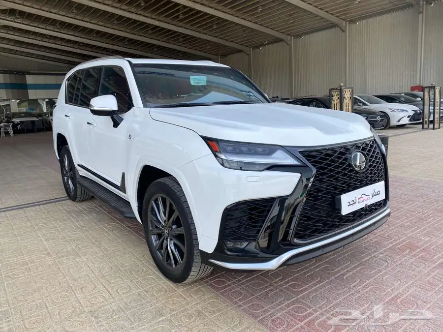 لكزس FSPORT LX600 2023سعودي 2
