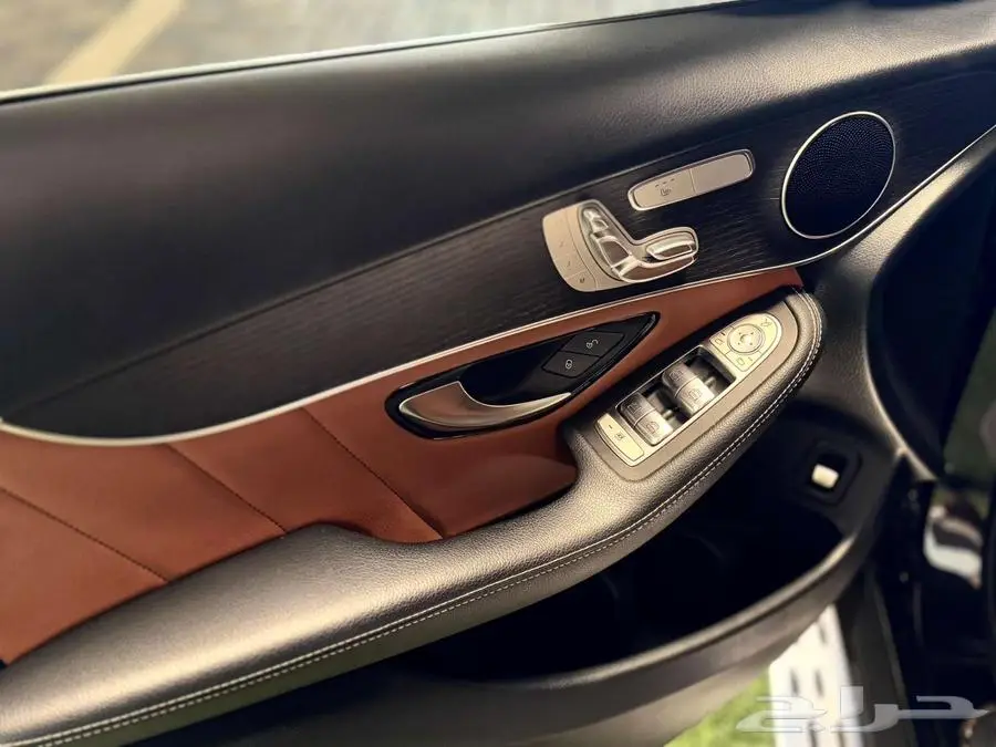 مرسيدس بنز GLC 300 Coupe 2020 11