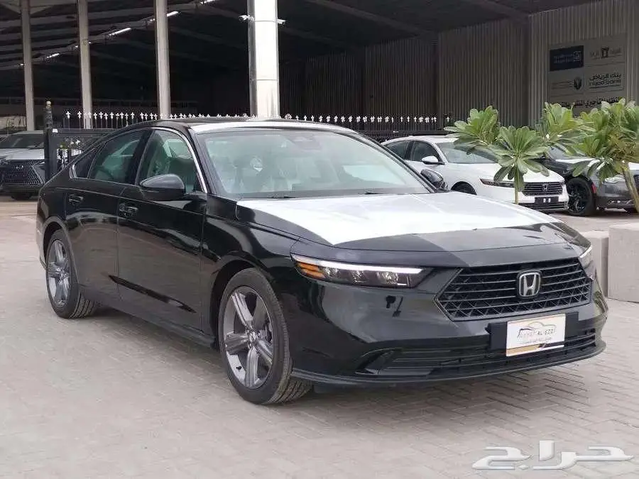 هوندا اكورد ستاندر 2025 0