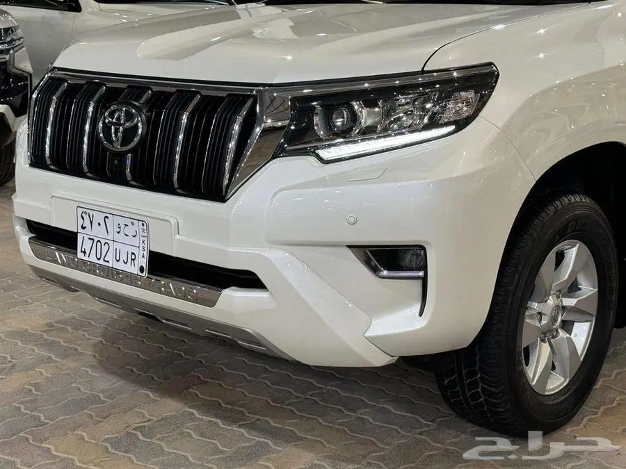 للبيع تويوتا برادو 2022 سعودي V6 دبل فئه TXL 3