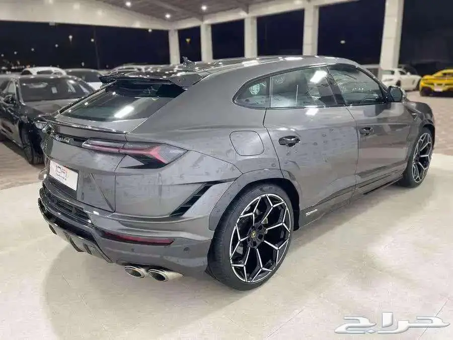 اوروس بيرفورمانتي - 2023 - 9000KM 5