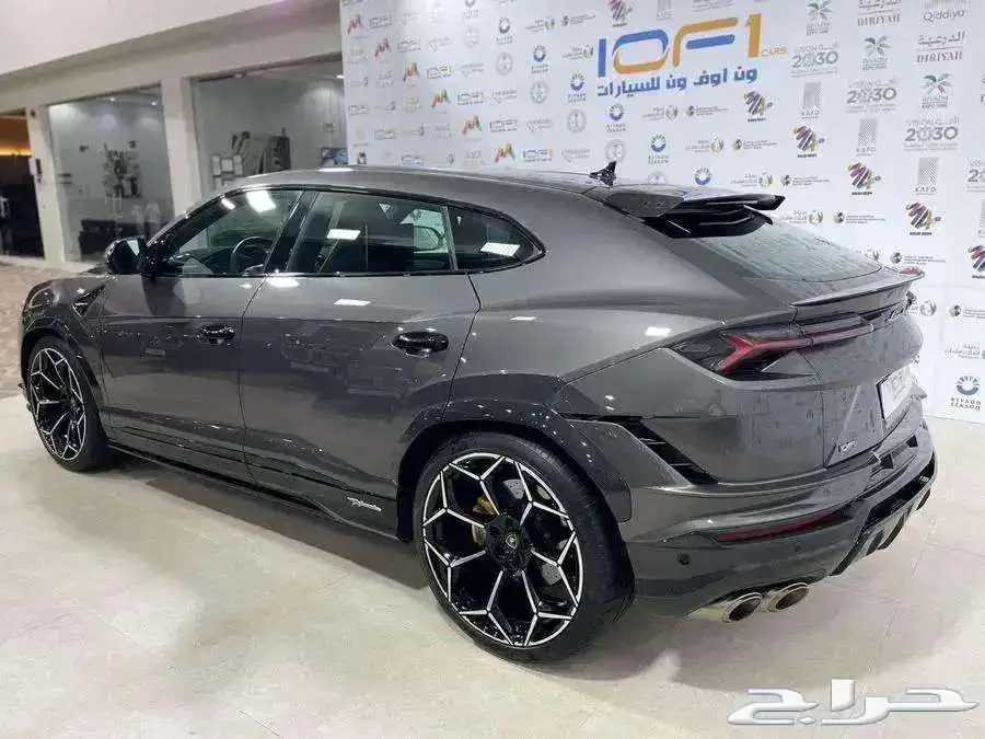 اوروس بيرفورمانتي - 2023 - 9000KM 4