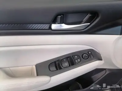 NISSAN ALTIMA SV 2025 9