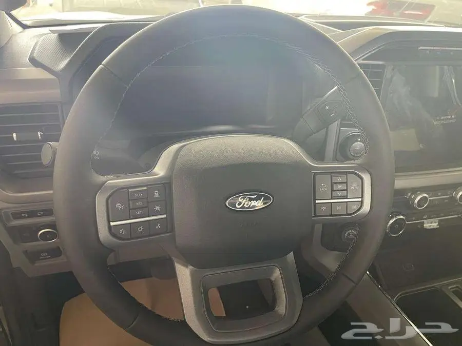 فورد F-150 XLT 2024 24