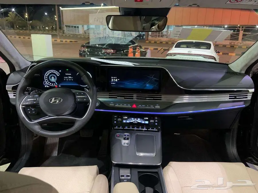 تم البيع هونداي ازيرا 2022 بصمه رادار 6 سلندر مستورد 8