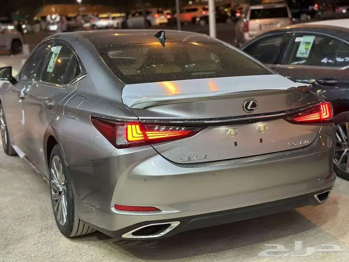 لكزس ES350 CC موديل 2025 لدي الصفح 2