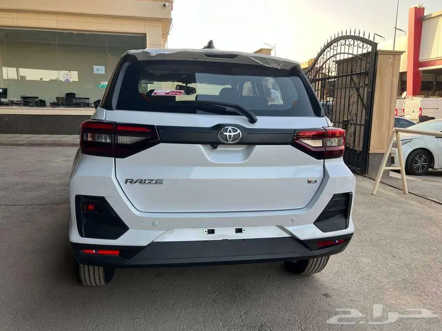 تويوتا رايز XLE موديل 2024 كاش واقساط 9