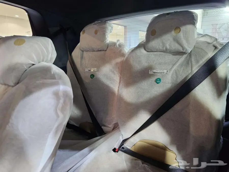 جيلي اوكافنجو نصف فل لدي شركة خالد كاش وتمويل 26