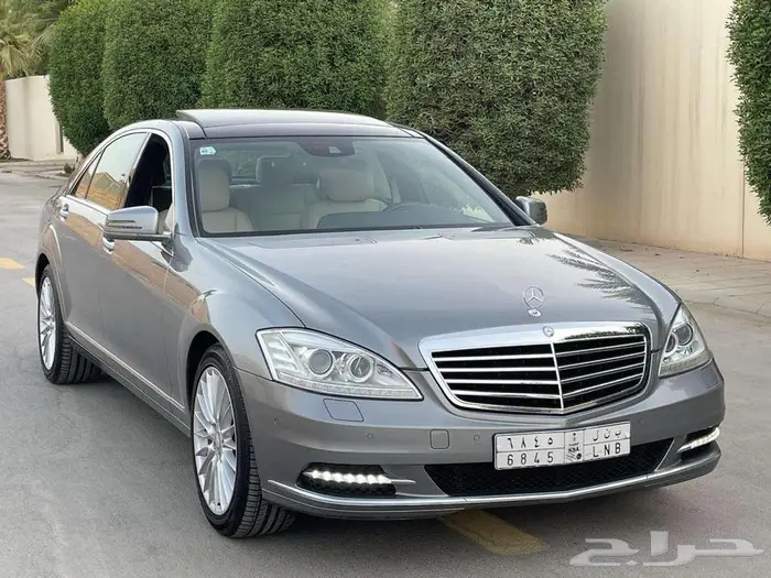 مرسيدس بانوراما S300 فضي 2012 ماشي 94 ألف بحالة ممتازة جدا 18