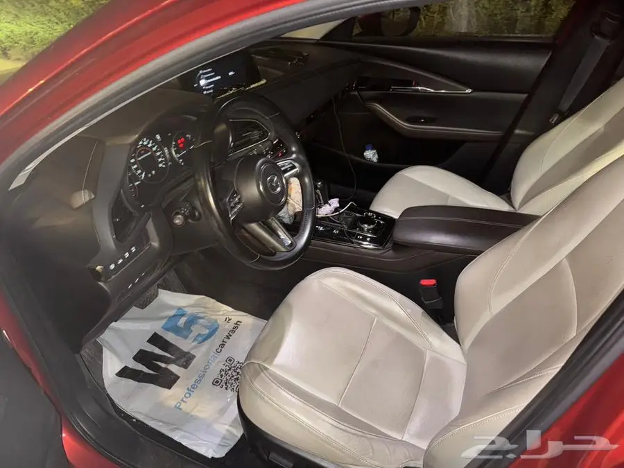 Mazda cx30 فل اوبشن 8
