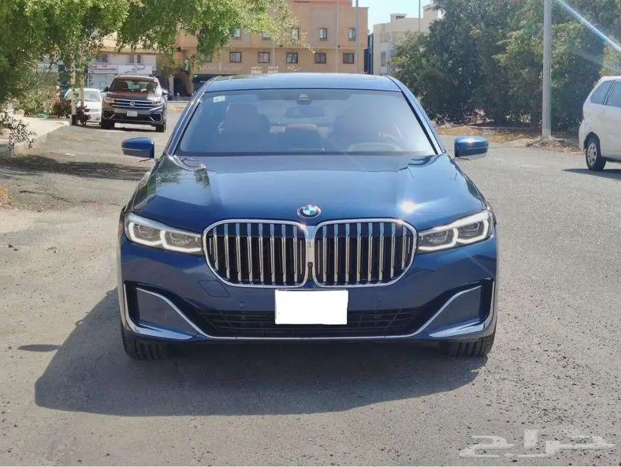 بي ام دبليو 2022 - 730 Li فل ابشن كامل 1