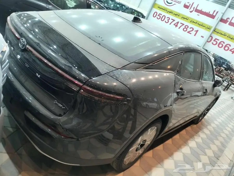 تويوتا كراون 2.5 بريميوم هايبرد 2026 2