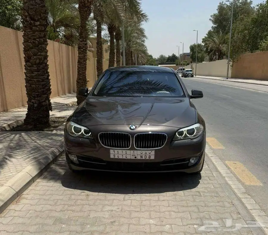 BMW 535I فل كامل - قمة النظافة - موديل 2011 0