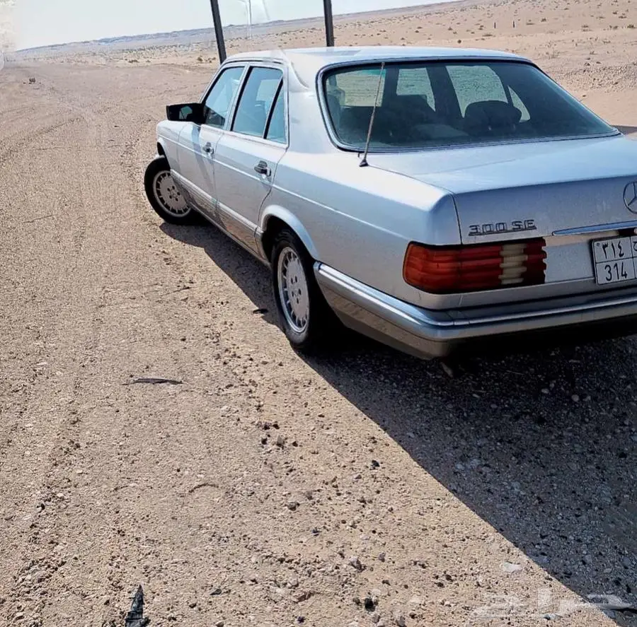 للبيع مرسيدس 1990 0