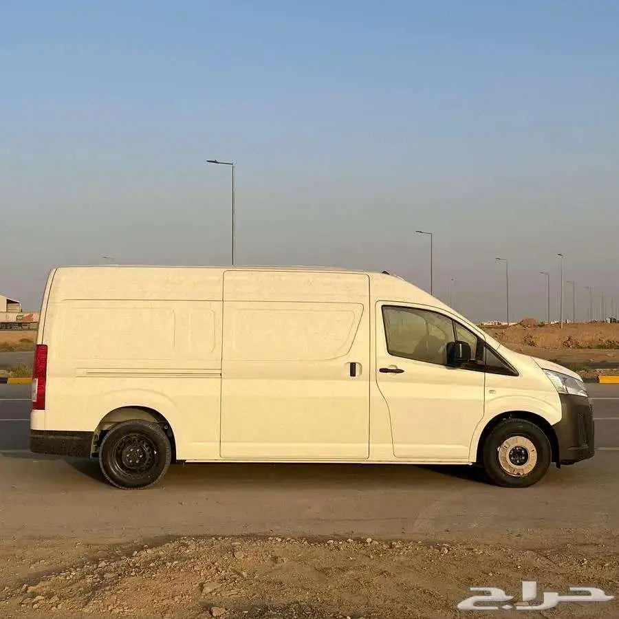 تويوتا هايس فان بضاعة 2025 - عروض المؤسسات 1