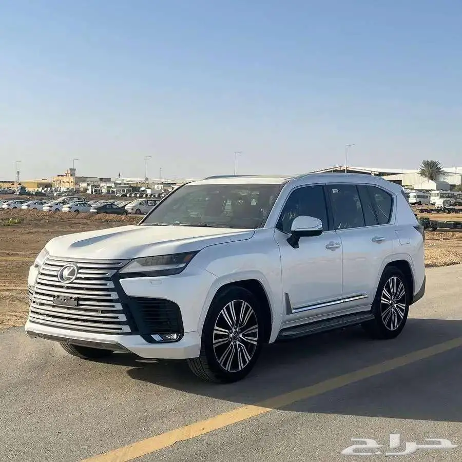 عرض اليوم ليكزس LX600BB كاش وتقسيط 0